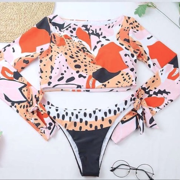 New! Long sleeve wildcat printed  bikini - Picture 11 of 12